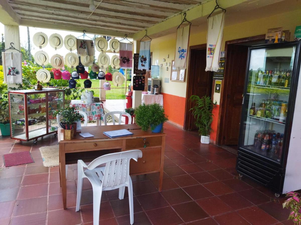 Finca Hotel Los Cocos Montenegro Ngoại thất bức ảnh