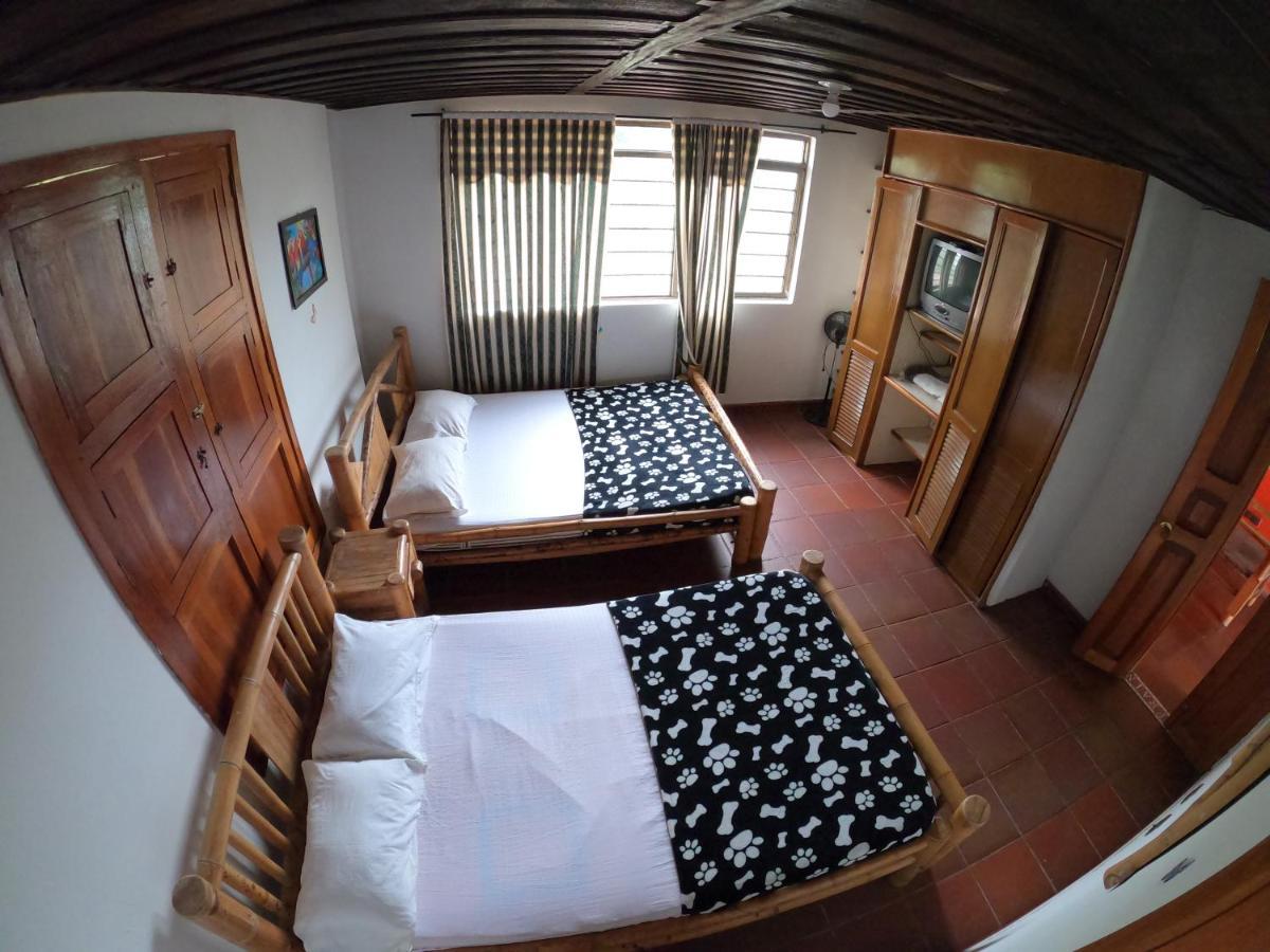 Finca Hotel Los Cocos Montenegro Ngoại thất bức ảnh