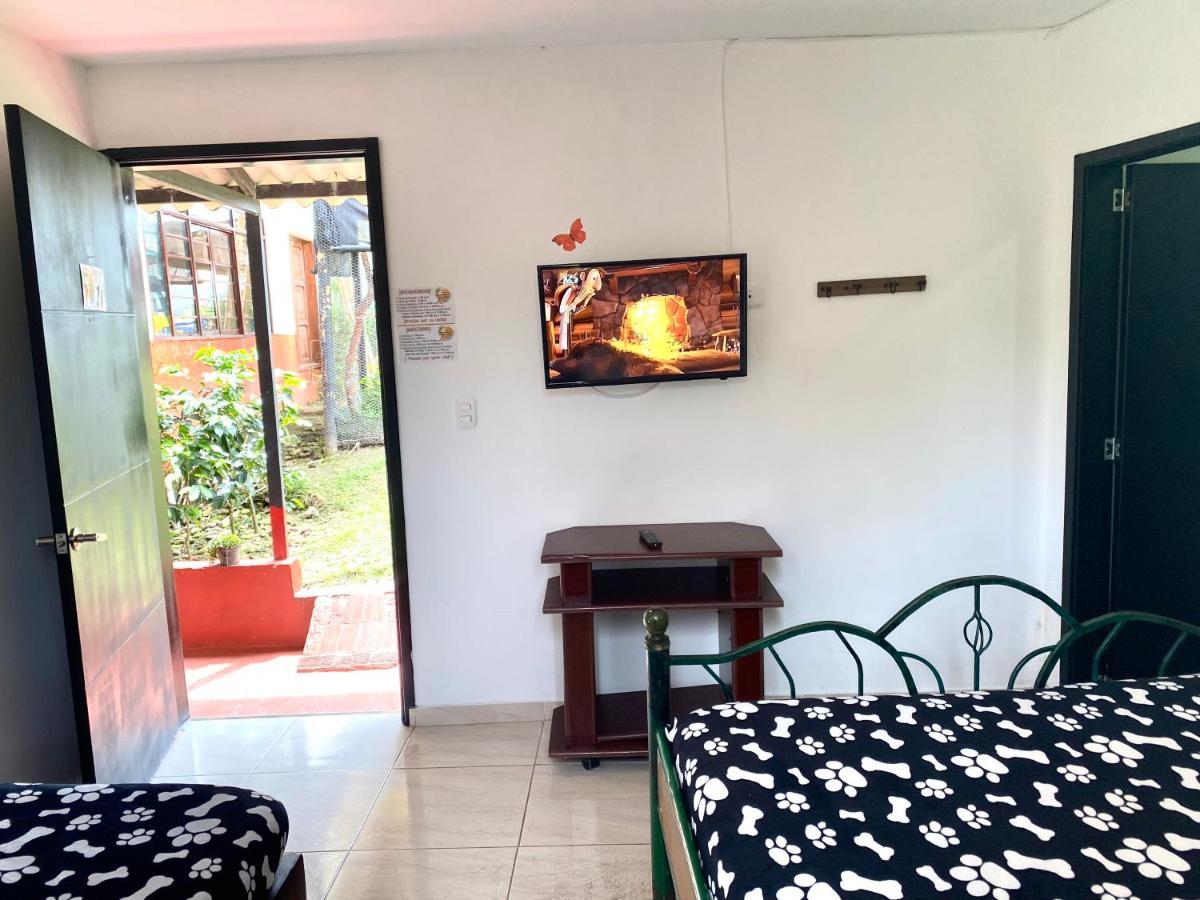 Finca Hotel Los Cocos Montenegro Ngoại thất bức ảnh