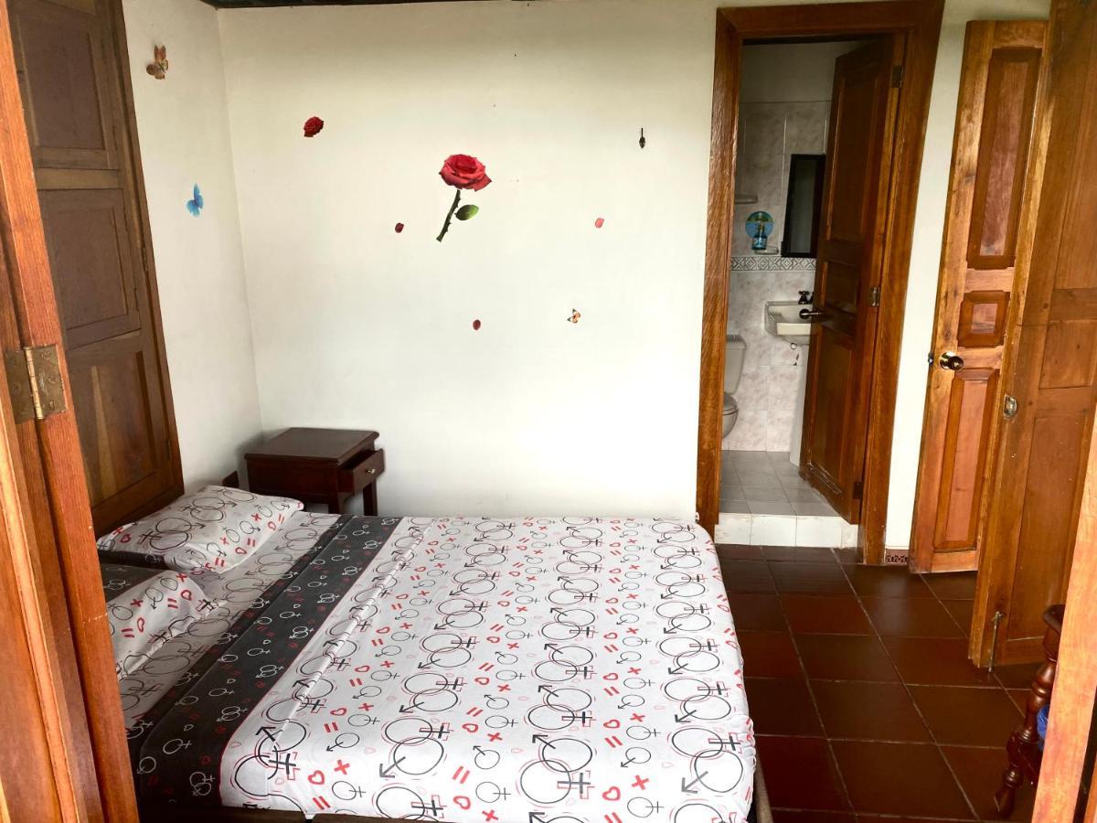 Finca Hotel Los Cocos Montenegro Ngoại thất bức ảnh