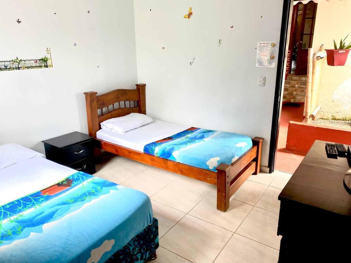 Finca Hotel Los Cocos Montenegro Ngoại thất bức ảnh