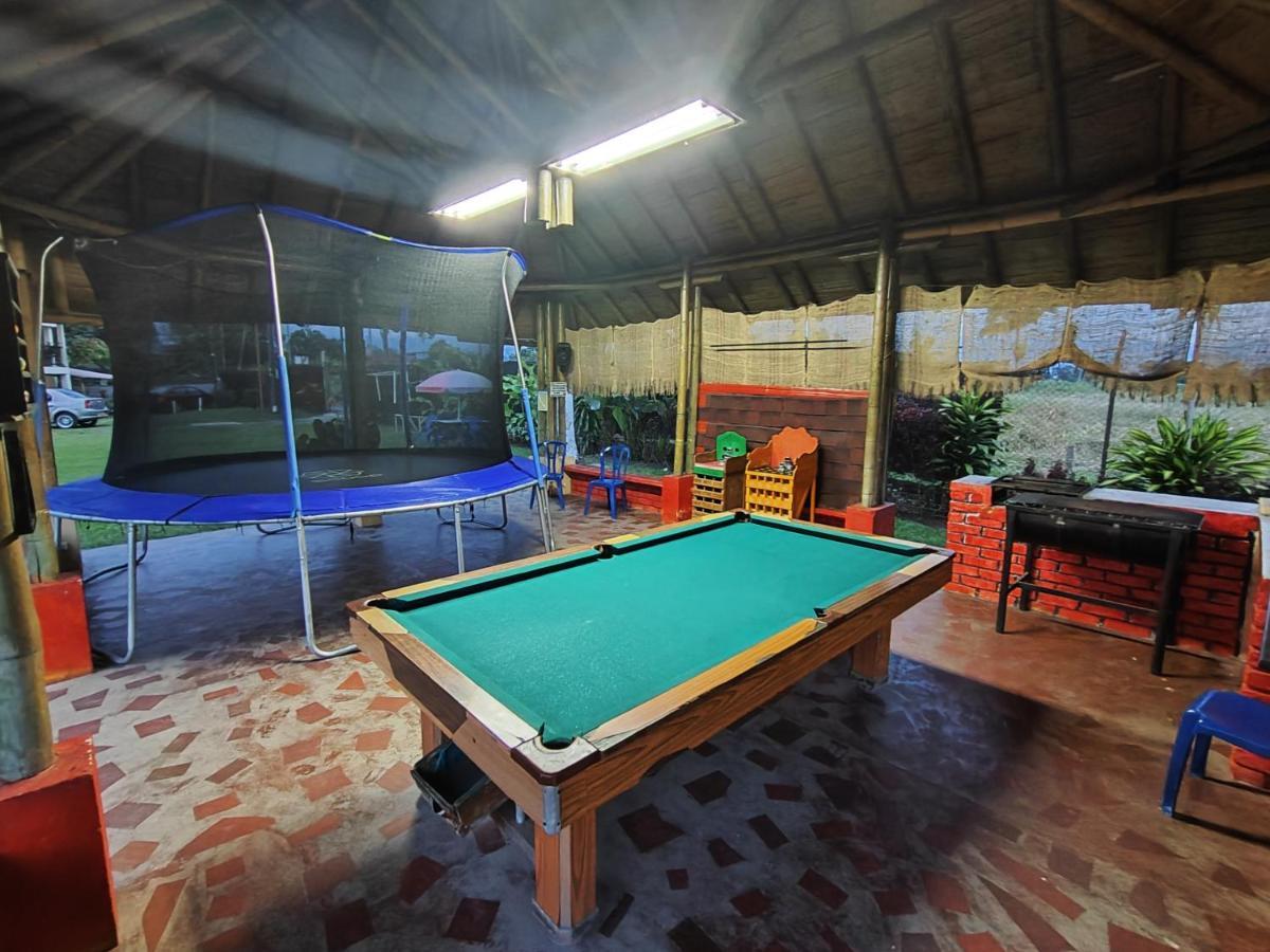 Finca Hotel Los Cocos Montenegro Ngoại thất bức ảnh