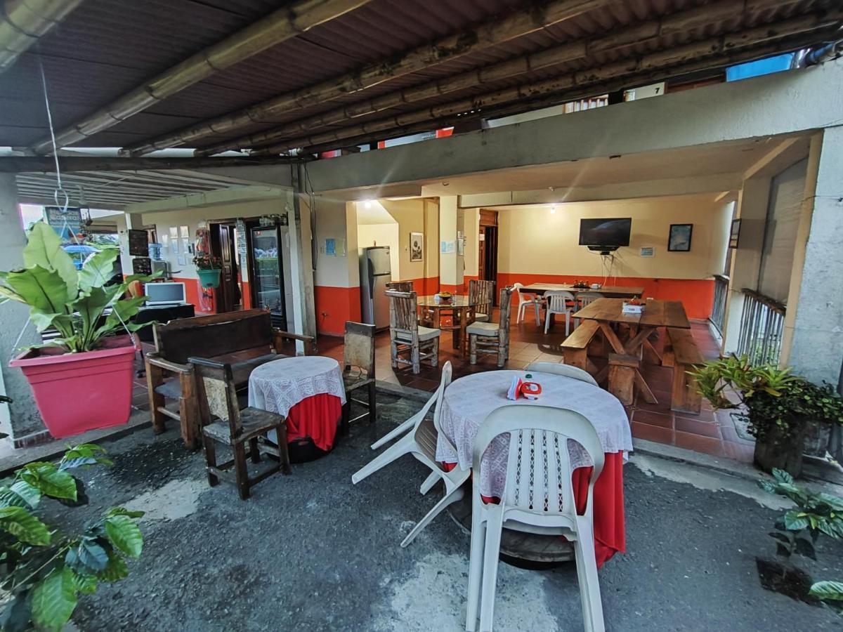 Finca Hotel Los Cocos Montenegro Ngoại thất bức ảnh