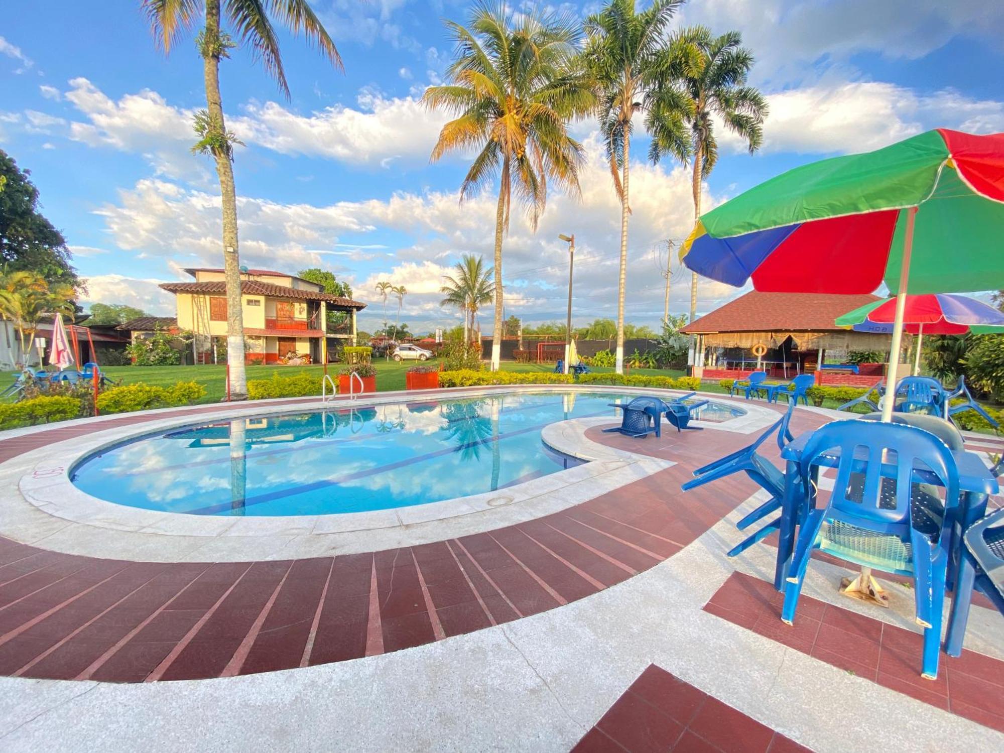 Finca Hotel Los Cocos Montenegro Ngoại thất bức ảnh