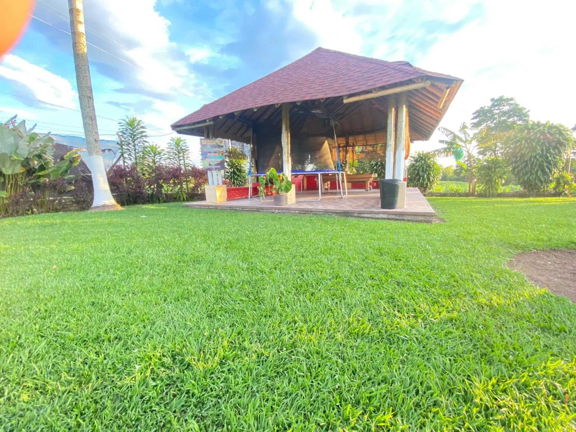 Finca Hotel Los Cocos Montenegro Ngoại thất bức ảnh