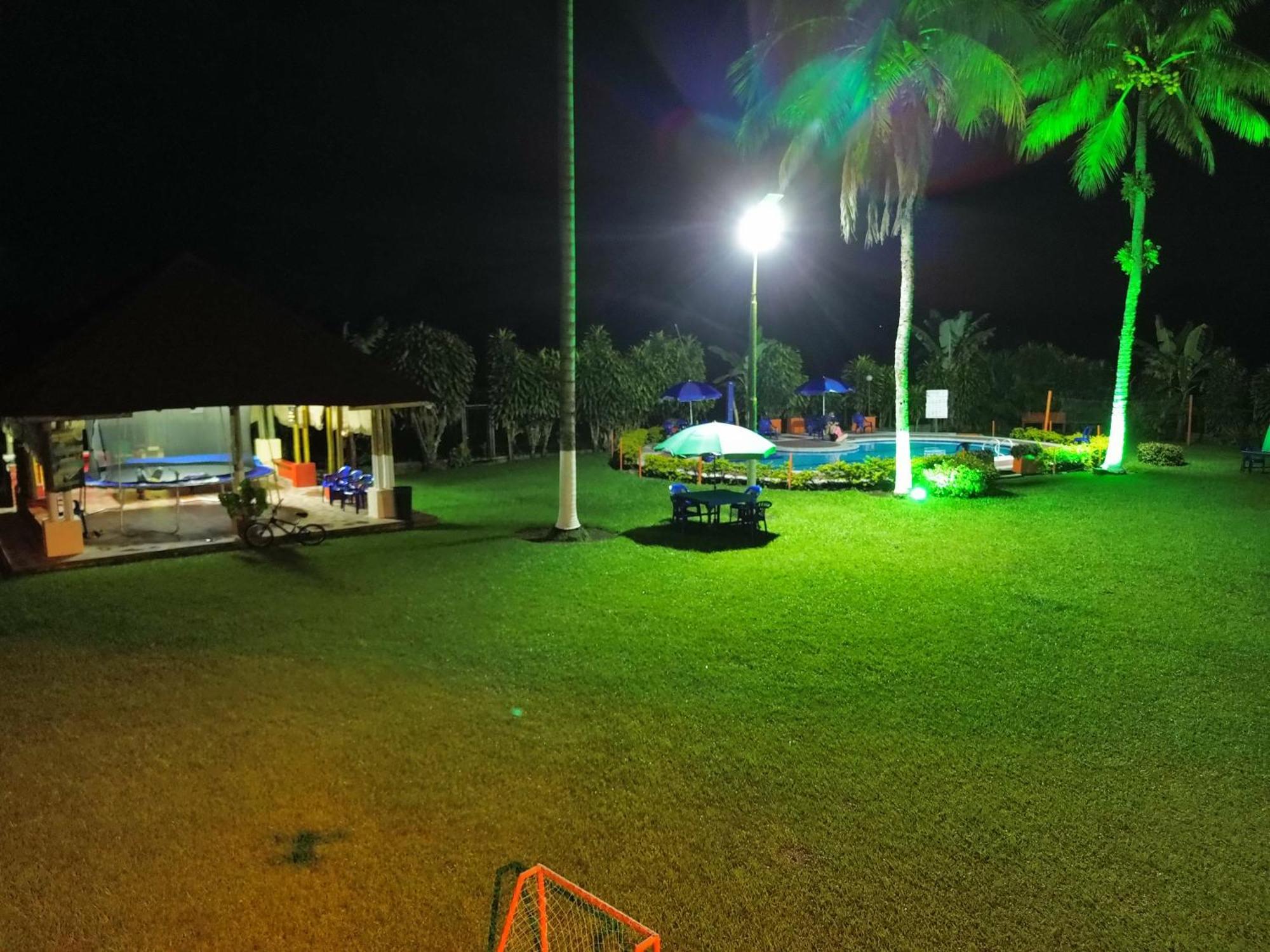 Finca Hotel Los Cocos Montenegro Ngoại thất bức ảnh