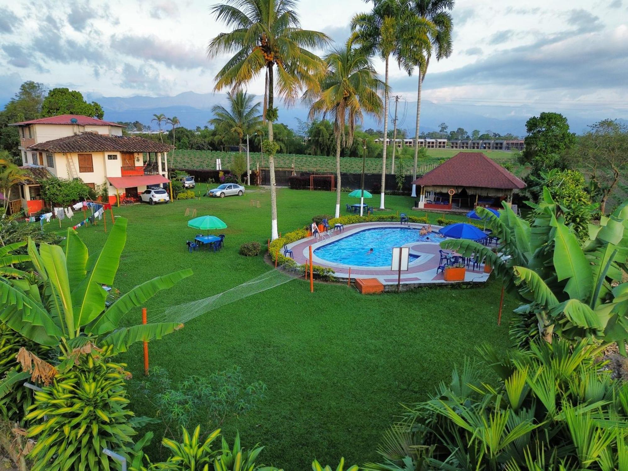 Finca Hotel Los Cocos Montenegro Ngoại thất bức ảnh
